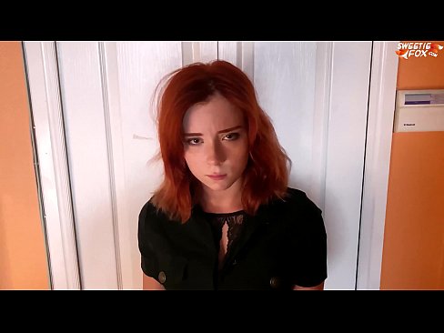 ❤️ Segurtasun zaindariak emakume polita zigortu zuen dendak lapurtzeagatik - Ahoan esperma ️❌ Kalitatezko pornoa gugan
